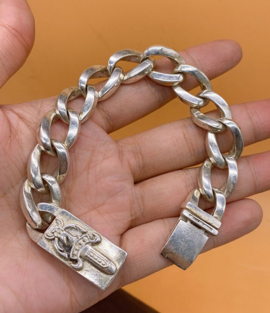 Chinese Fashion Miao Silver Clasp Noble Bracelet